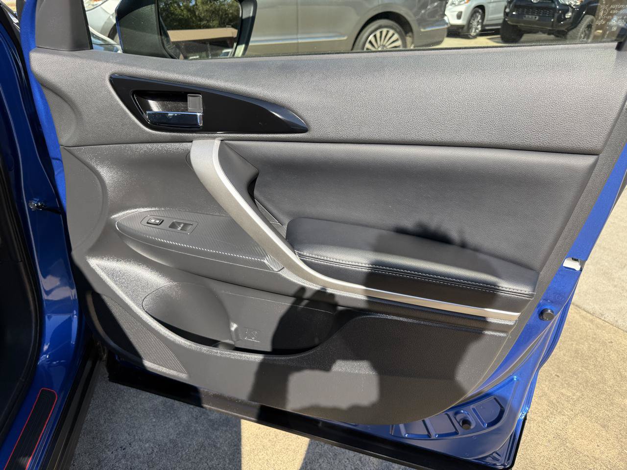 Used 2024 Mitsubishi Eclipse Cross SE AWD/4WD image 28