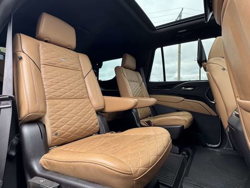 Used 2022 Cadillac Escalade Sport w/ Touring Package image 37