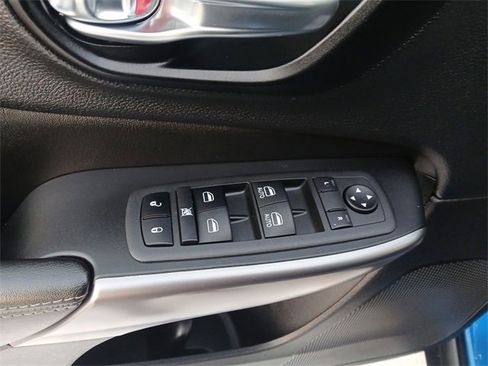 Used 2022 Jeep Cherokee Latitude Lux image 13