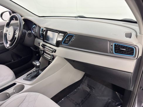 Used 2019 Kia Niro LX image 13