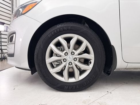 Used 2020 Kia Sedona EX FWD image 16