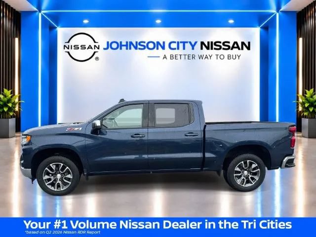 Used 2022 Chevrolet Silverado 1500 LT AWD/4WD image 7