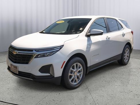Used 2024 Chevrolet Equinox LT AWD/4WD image 18