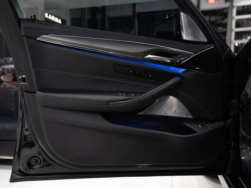 Used 2020 BMW M5 w/ Executive Package image 5