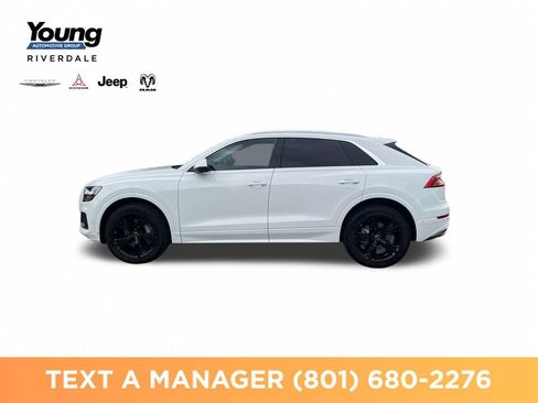 Used 2023 Audi Q8 Premium AWD/4WD image 2