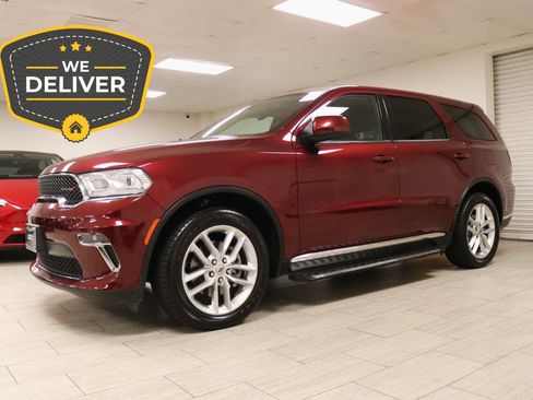 Used 2021 Dodge Durango SXT w/ 3rd Row Seating Group image 2