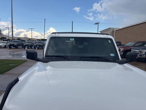 Used 2022 Ford Bronco Badlands AWD/4WD image 5