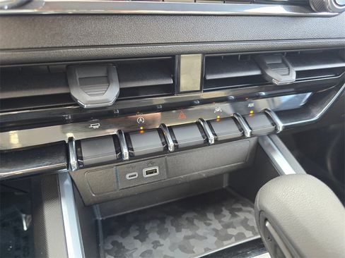 Used 2024 Chevrolet Colorado W/T w/ WT Convenience Package II image 26