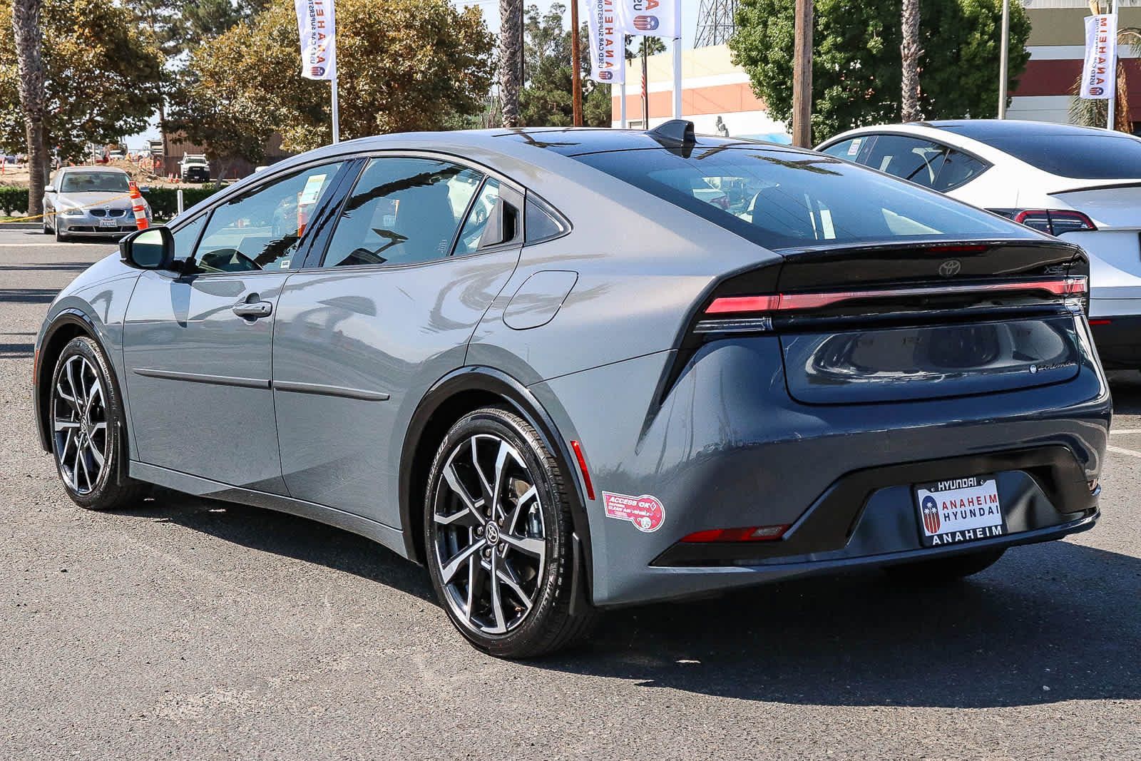 Used 2024 Toyota Prius Prime FWD image 9