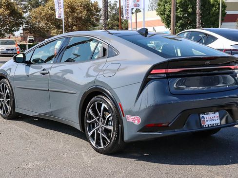 Used 2024 Toyota Prius Prime FWD image 9
