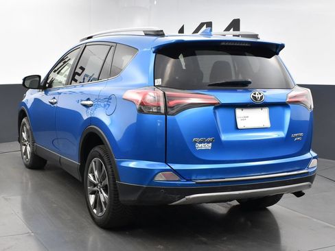 Used 2018 Toyota RAV4 Limited w/ Advanced Technology Package AWD/4WD image 4