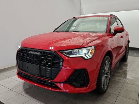Used 2023 Audi Q3 2.0T Premium Plus w/ Premium Plus Package image 2