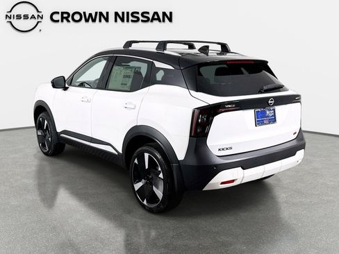 New 2026 Nissan Kicks SR FWD image 7