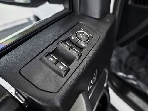 Used 2020 Ford F150 Platinum w/ Equipment Group 701A Luxury AWD/4WD image 18