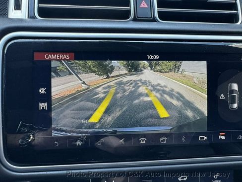 Used 2020 Land Rover Range Rover HSE AWD/4WD image 32