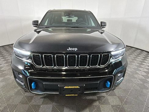 Used 2023 Jeep Grand Cherokee Overland AWD/4WD image 8