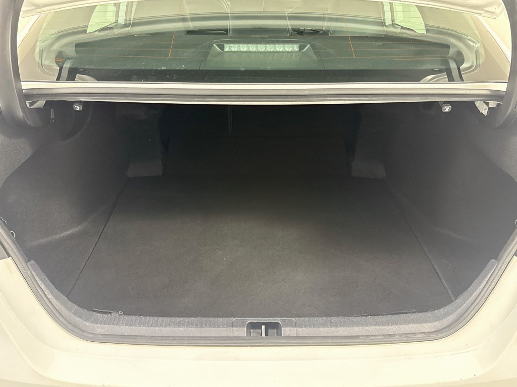 Used 2022 Toyota Camry SE FWD image 26