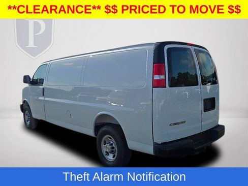 New 2025 Chevrolet Express 2500 Extended w/ Enhanced Convenience Package RWD image 11