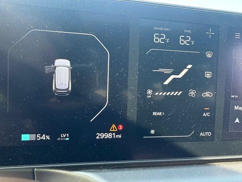 Used 2024 Kia EV9 Land AWD/4WD image 14