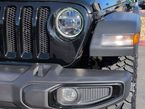 Used 2022 Jeep Wrangler Unlimited Sport image 11