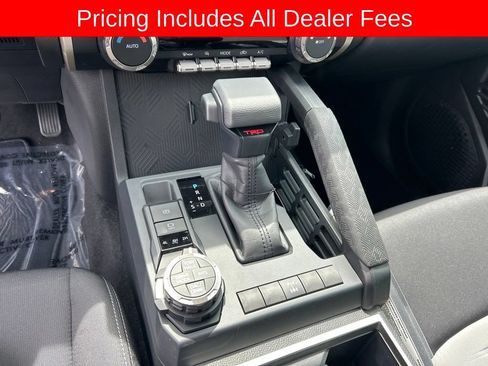 Used 2026 Toyota Tacoma TRD Off-Road AWD/4WD image 10