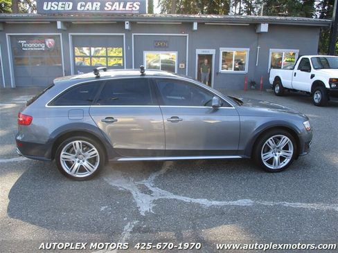 Used 2013 Audi A4 Premium Plus w/ Premium Plus Pkg image 2