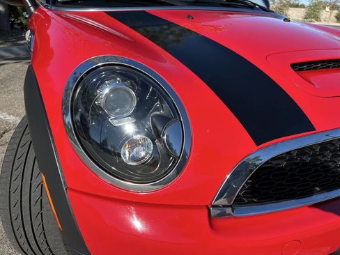 Used 2013 MINI Cooper S image 32