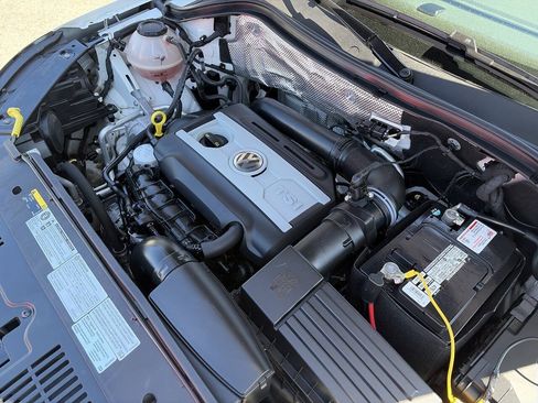 Used 2017 Volkswagen Tiguan S AWD/4WD image 18