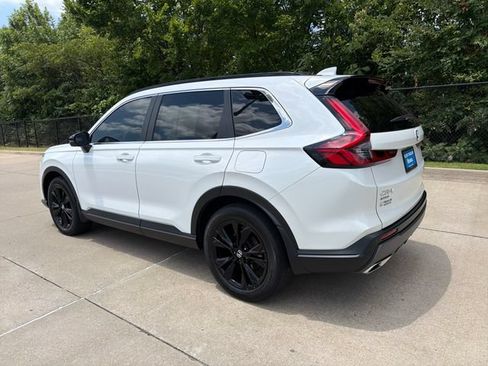 Used 2023 Honda CR-V Sport Touring image 3