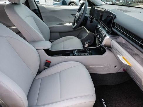 New 2026 Hyundai Kona SE FWD image 19