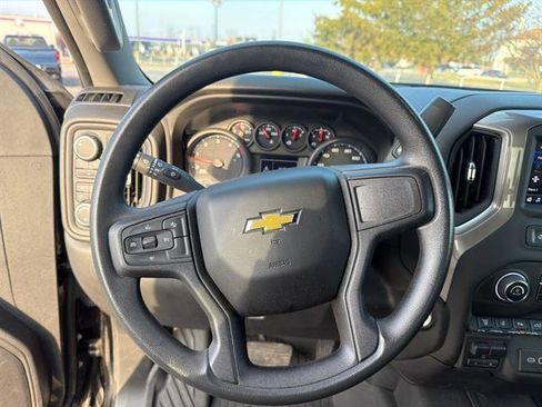 Used 2024 Chevrolet Silverado 2500 Custom w/ Custom Value Package image 33