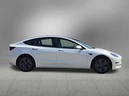 Used 2023 Tesla Model 3 Standard Range RWD image 7