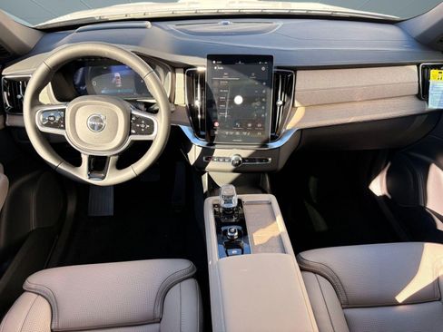 New 2026 Volvo XC90 B6 Ultra w/ Protection Package AWD/4WD image 15