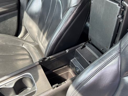 Used 2017 Chrysler 200 Limited Platinum image 27