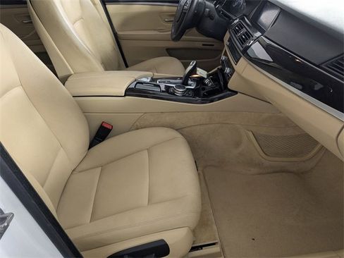 Used 2014 BMW 528i Sedan image 34