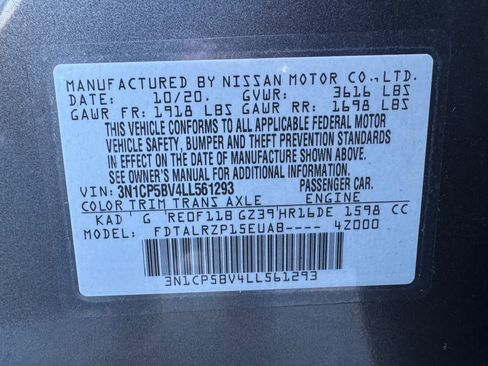 Used 2020 Nissan Kicks S image 16