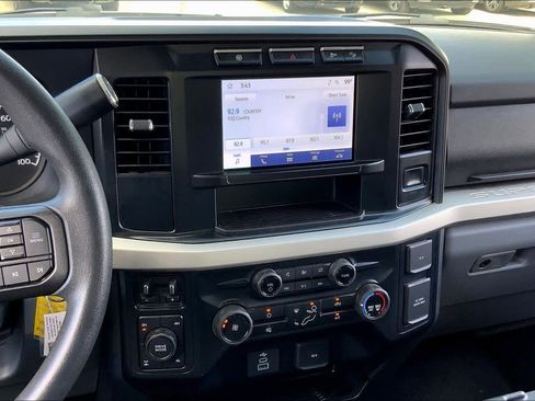 Used 2024 Ford F250 XLT w/ FX4 Off-Road Package image 11