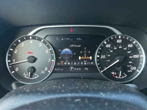 Used 2024 Nissan Frontier SV w/ SV Convenience Package RWD image 25