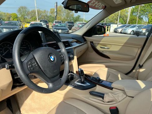 Used 2013 BMW 320i xDrive 320i xDrive Sedan 4D image 10