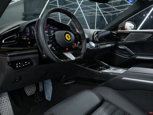 Used 2023 Ferrari Purosangue image 22