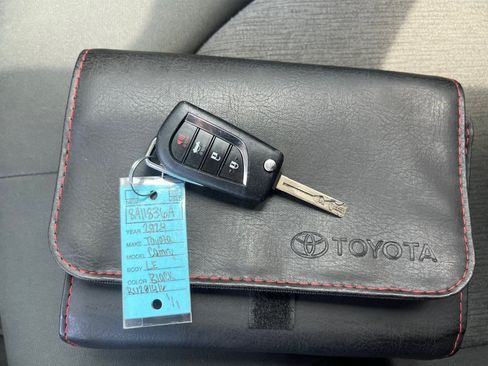 Used 2024 Toyota Camry LE FWD image 34