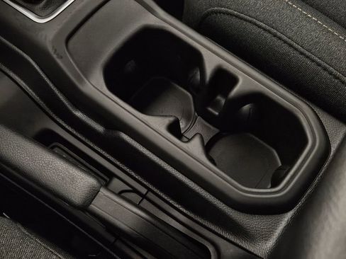 Used 2026 Jeep Wrangler Sport AWD/4WD image 13
