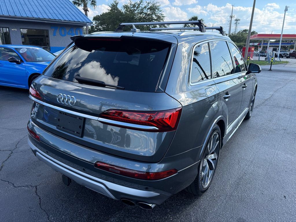 Used 2023 Audi SQ7 Prestige AWD/4WD image 5