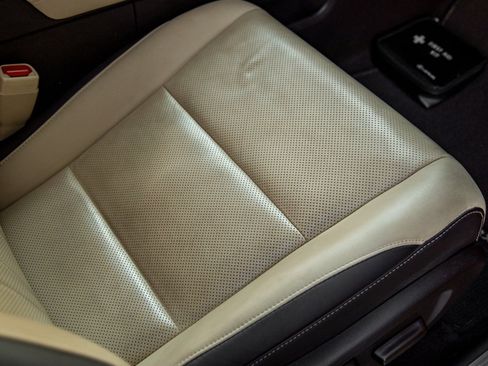 Used 2016 Lexus RX 350 FWD w/ Premium Package image 47