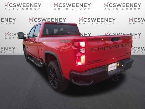 Used 2025 Chevrolet Silverado 2500 Custom w/ Custom Value Package image 5