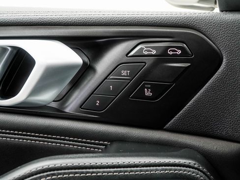 Used 2023 BMW X6 xDrive40i w/ M Sport Package image 47