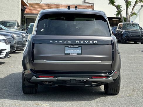 New 2026 Land Rover Range Rover Long Wheelbase SE AWD/4WD image 6