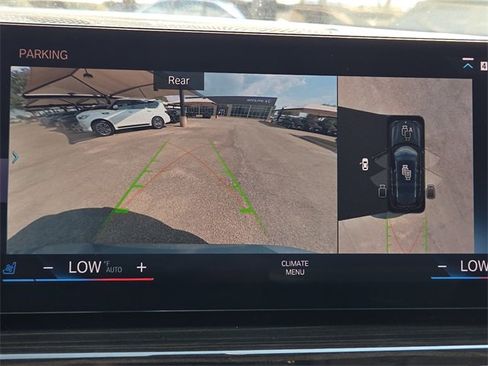 Used 2023 BMW X7 xDrive40i w/ Premium Package image 17