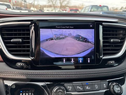 Used 2019 Chrysler Pacifica Limited w/ Advanced Safetytec Group image 40