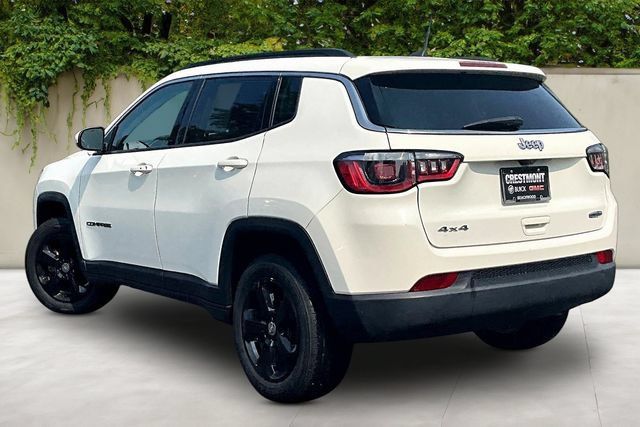 Used 2019 Jeep Compass Latitude w/ Cold Weather Group AWD/4WD image 4